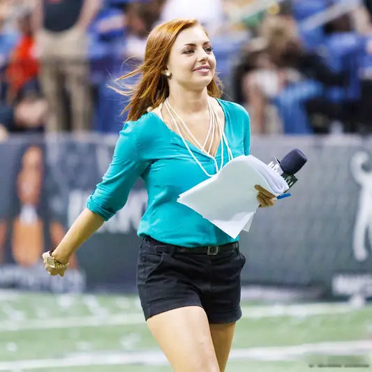 Beautiful Sportscaster Lauren Gardner Is She Dating Someone? Boyfriend